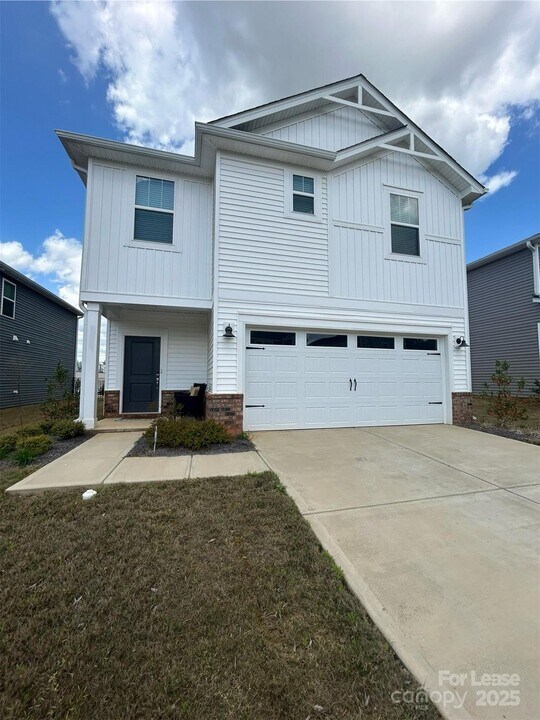 314 Olympia Wy in York, SC - Building Photo