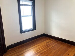 28 Litchfield St, Unit 1 in Boston, MA - Building Photo - Building Photo