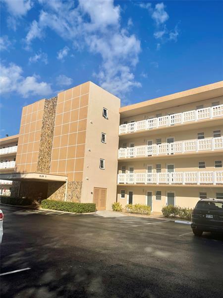 1025 SE 2nd Ave in Dania Beach, FL - Building Photo