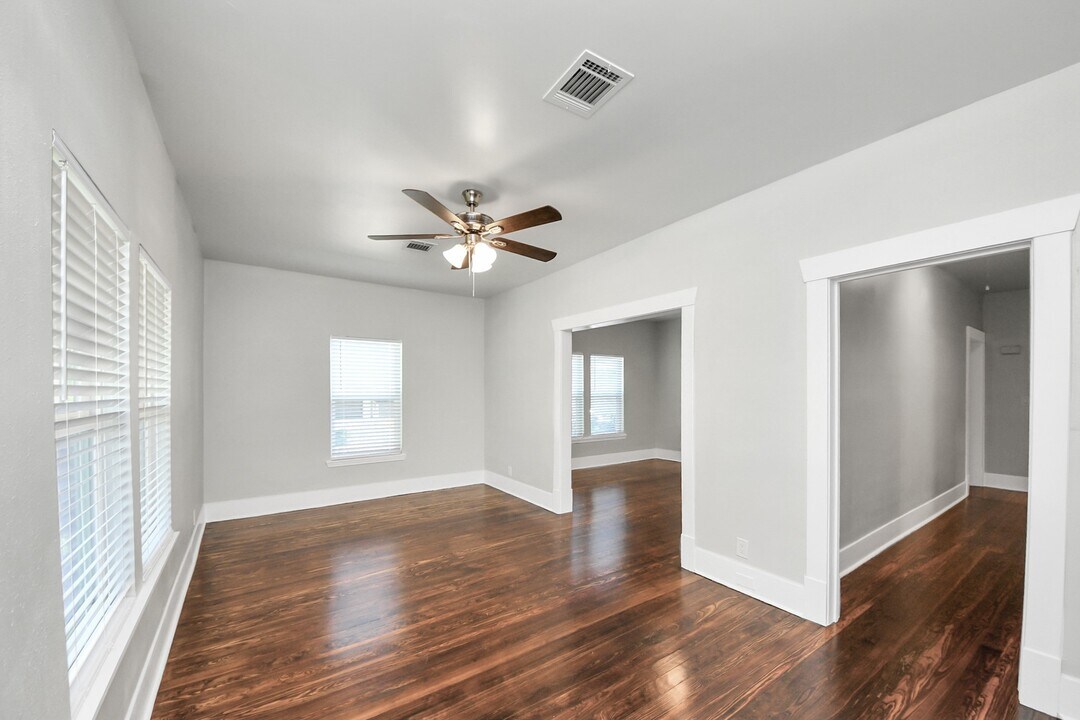 3119 St Emanuel St in Houston, TX - Building Photo