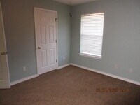 345 Riverchase Blvd photo'