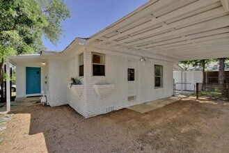 935 E 53rd St in Austin, TX - Building Photo - Building Photo
