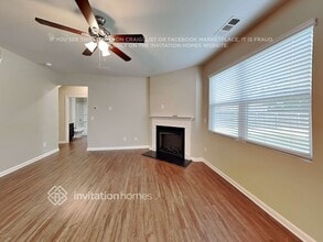 956 Lilfield Ln in Atlanta, GA - Building Photo - Building Photo