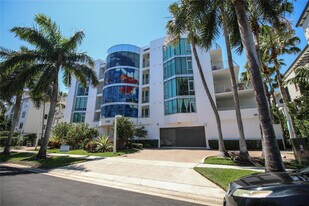 301 Hendricks Isle in Fort Lauderdale, FL - Building Photo