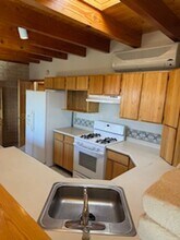5 Oriente Ct in Santa Fe, NM - Building Photo - Building Photo