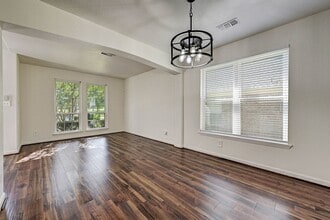 15127 Trumpet Vine Ln in Cypress, TX - Foto de edificio - Building Photo