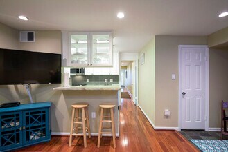 1001 New Hampshire Ave NW in Washington, DC - Building Photo - Building Photo