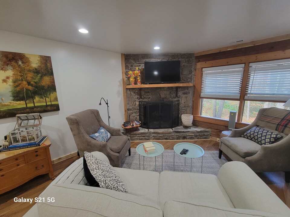 32 Mulberry Ln in Maggie Valley, NC - Foto de edificio