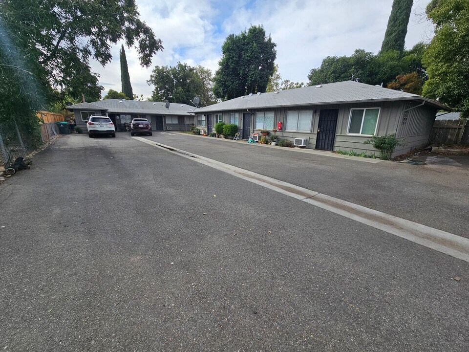 25195 Grant St in Los Molinos, CA - Building Photo
