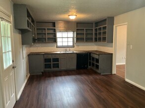 29 Monte Tierra Trail in Alabaster, AL - Building Photo - Building Photo