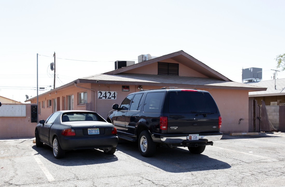 2424-2426 Statz St in North Las Vegas, NV - Building Photo