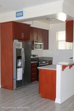 12345 Chandler Blvd in Los Angeles, CA - Building Photo - Building Photo