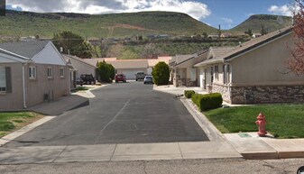 241 N 300 W in Saint George, UT - Building Photo