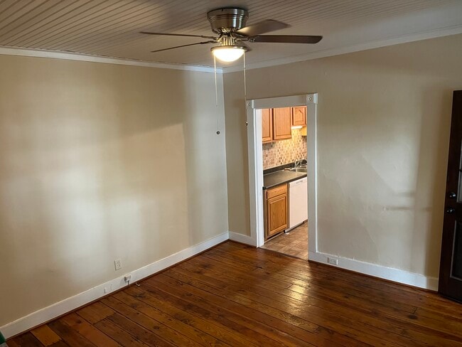 224 Central Ave, Unit 224 2nd floor in Glyndon, MD - Building Photo - Building Photo