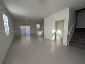 2631 SE 11th St in Homestead, FL - Building Photo - Building Photo