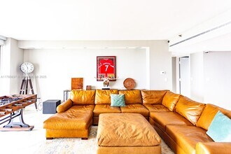 19500 Turnberry Way, Unit PH-C in Miami, FL - Foto de edificio - Building Photo