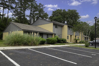 Wells Ridge Condominiums in Orange Park, FL - Foto de edificio - Building Photo