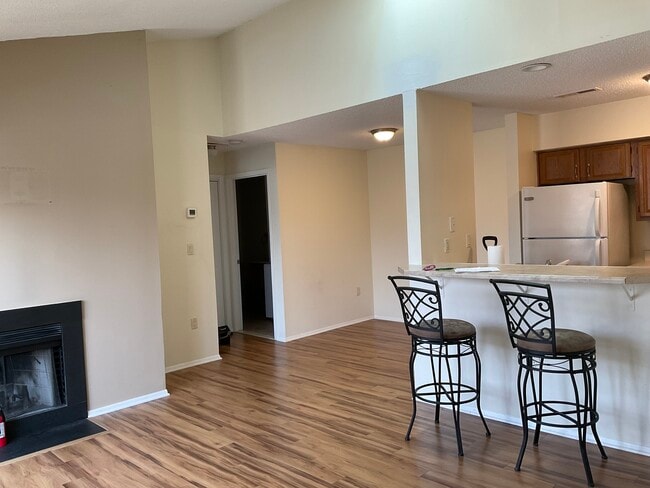 2110 Aspen Dr, Unit 2110 aspen dr in Plainsboro, NJ - Building Photo - Building Photo