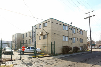 Worthfield Apartments in Detroit, MI - Building Photo - Building Photo