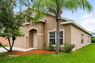 11486 Lake Cypress Loop in Ft. Myers, FL - Building Photo - Building Photo