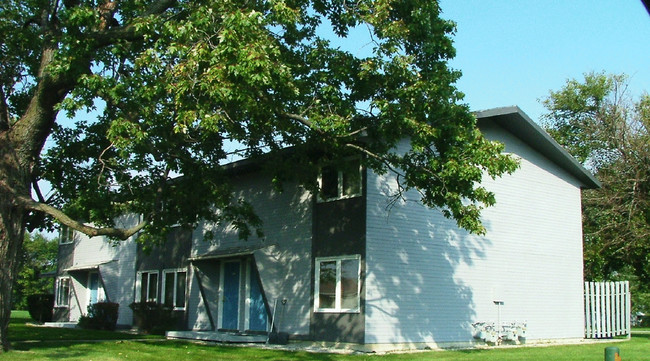 Mayfield Apartments in Fort Wayne, IN - Building Photo - Building Photo