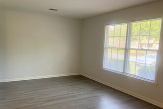 709 Montclair Dr in Wilmington, NC - Building Photo - Building Photo