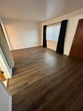 916 N Market St in Inglewood, CA - Building Photo - Building Photo