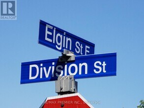 152 Elgin St E in Oshawa, ON - Building Photo - Building Photo