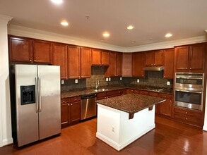 8890 Purple Iris Ln in Elkridge, MD - Building Photo - Building Photo