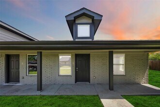 8215 Lawler St in Houston, TX - Building Photo - Building Photo