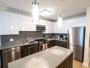 355 Atlantic St in Stamford, CT - Building Photo - Building Photo