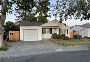 1064 Western Ave in Vallejo, CA - Building Photo