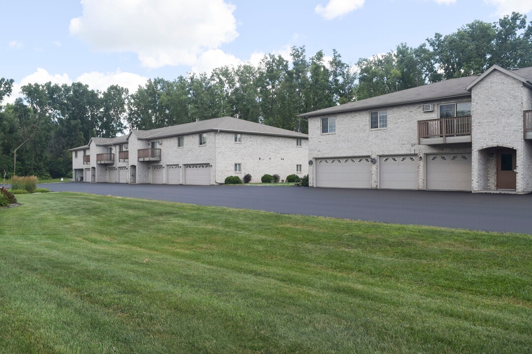 Regency Heights in Green Bay, WI - Foto de edificio