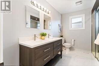 415 E 24th St in Hamilton, ON - Building Photo - Building Photo
