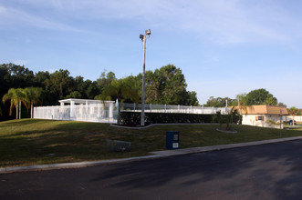 Riverside Villas in New Port Richey, FL - Building Photo - Building Photo