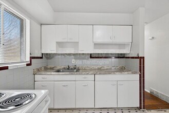 5900 Sheriton Dr in St. Louis, MO - Building Photo - Building Photo