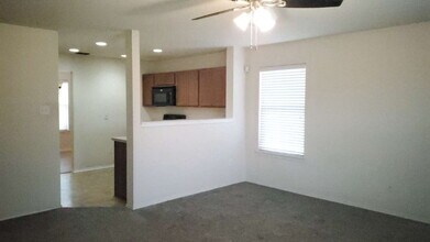 217 Silver Lake Trail in Fort Worth, TX - Building Photo - Building Photo