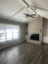 1214 Crest Ridge in Ennis, TX - Building Photo - Building Photo