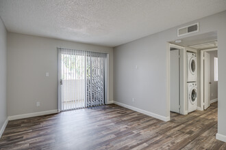 Aspire Desert West in Phoenix, AZ - Foto de edificio - Interior Photo
