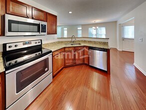 1961 Creekview Dr in Marysville, OH - Foto de edificio - Building Photo