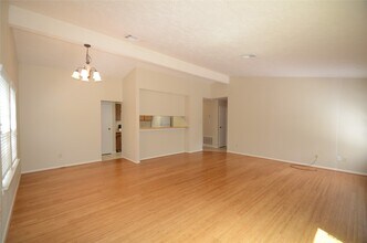 56 Fallshire Dr in Spring, TX - Building Photo - Building Photo