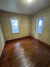 13 Sullivan St in Newport, NH - Building Photo - Building Photo