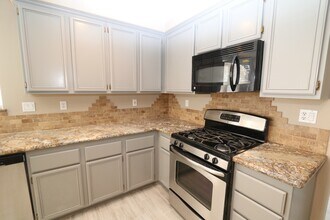 5680 Rainwood Dr in North Las Vegas, NV - Building Photo - Building Photo