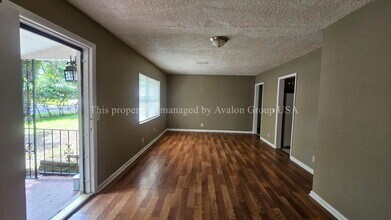 2112 Allandale Cir W in Jacksonville, FL - Building Photo - Building Photo