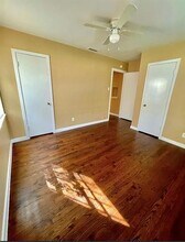 11936 Hoblitzelle Dr in Dallas, TX - Building Photo - Building Photo