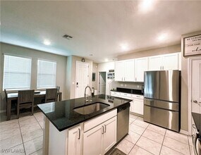 11524 Woodleaf Dr in Bradenton, FL - Building Photo - Building Photo