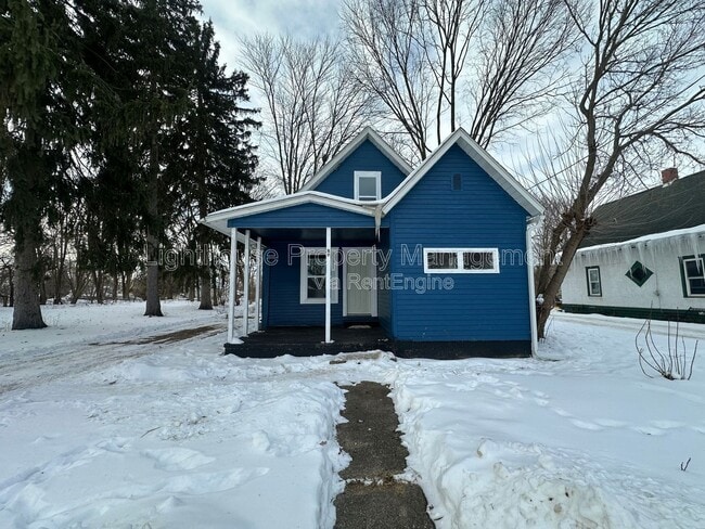 property at 89 Somerset Ave