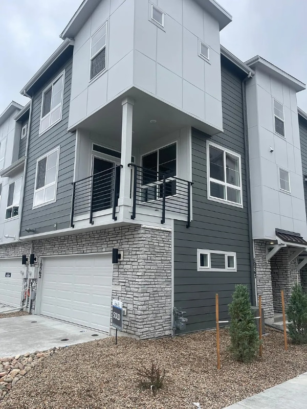 property at 10562 Domeykite Vw