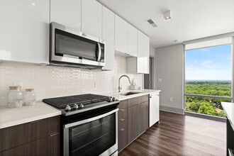 Cortland at Buckhead Village in Atlanta, GA - Foto de edificio - Building Photo