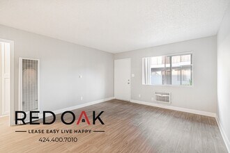 660 S Riverside Ave in Rialto, CA - Foto de edificio - Building Photo